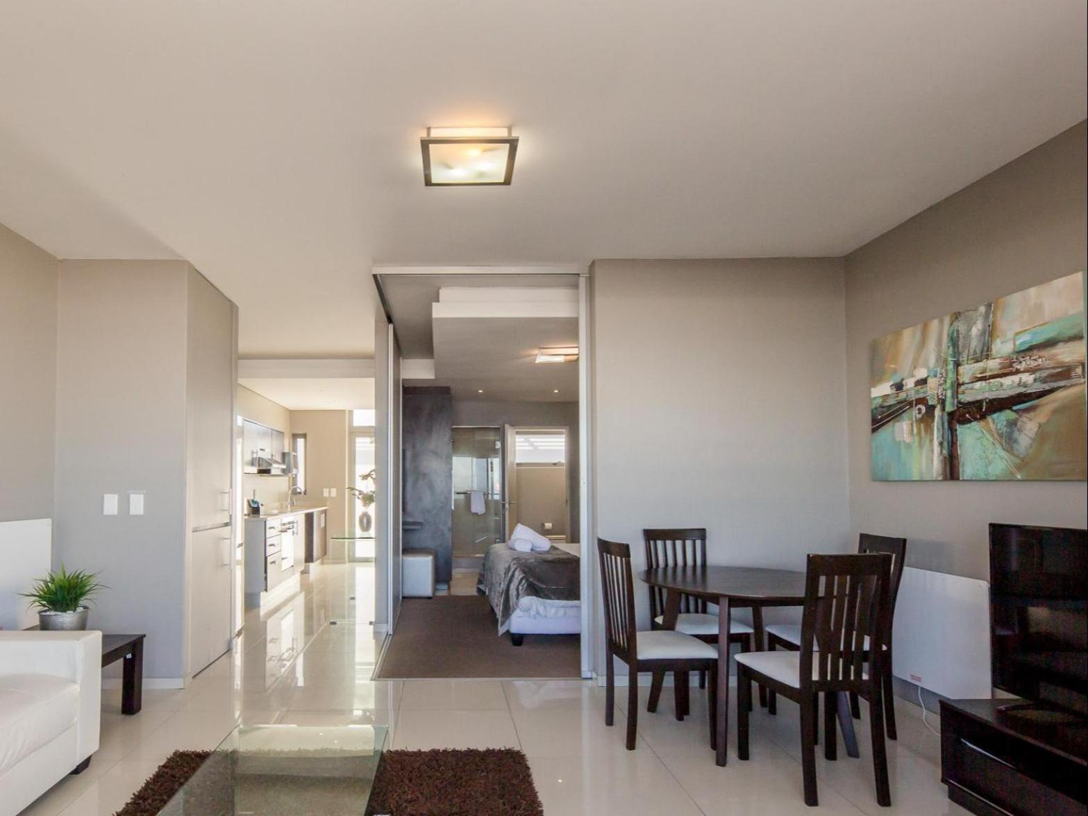 בלוברגסטראנד Infinity Self Catering Apartments מראה חיצוני תמונה